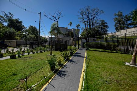 Apartamento para alugar com 5m², 2 quartos e 1 vaga Apartamento para alugar com 5m², 2 quartos e 1 vagaFachada do condominio