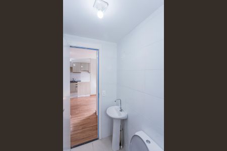 Apartamento para alugar com 42m², 2 quartos e sem vaga Apartamento para alugar com 42m², 2 quartos e sem vagaBanheiro