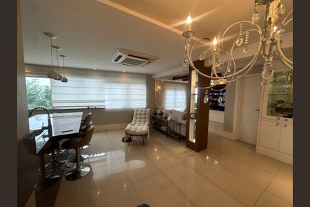 Apartamento para alugar com 110m², 2 quartos e 2 vagasSala