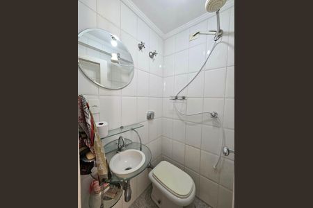 Apartamento à venda com 133m², 2 quartos e 2 vagasBanheiro de serviço