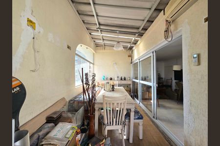 Apartamento à venda com 133m², 2 quartos e 2 vagasCobertura