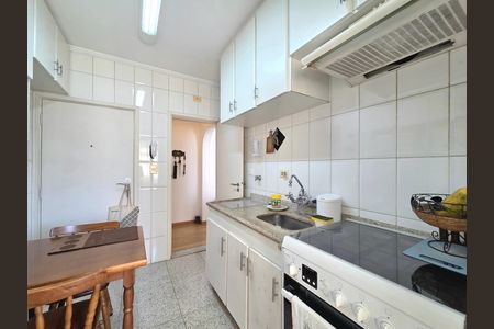 Apartamento à venda com 133m², 2 quartos e 2 vagasCozinha