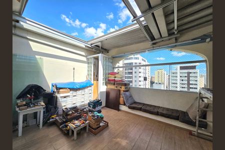 Apartamento à venda com 133m², 2 quartos e 2 vagasCobertura