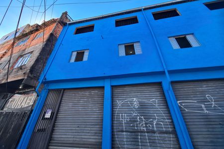 Casa para alugar com 44m², 2 quartos e 1 vaga Casa para alugar com 44m², 2 quartos e 1 vagaFachada