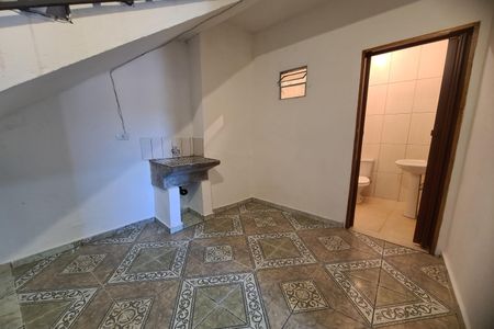Casa para alugar com 44m², 2 quartos e 1 vaga Casa para alugar com 44m², 2 quartos e 1 vagaÁrea de Serviço