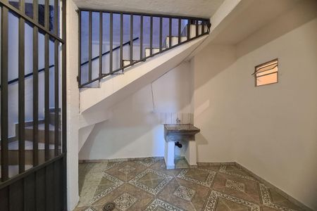 Casa para alugar com 44m², 2 quartos e 1 vaga Casa para alugar com 44m², 2 quartos e 1 vagaÁrea de Serviço