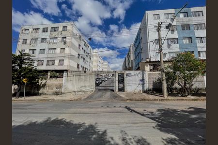 Apartamento à venda com 70m², 3 quartos e 1 vagaFachada do Prédio- Placa instalada com o código RXDE-52 no dia 07-05-2026