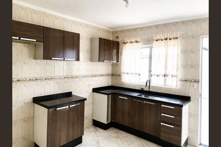 Cozinha de casa à venda com 2 quartos, 78m² em Vila Paulistania, São Paulo