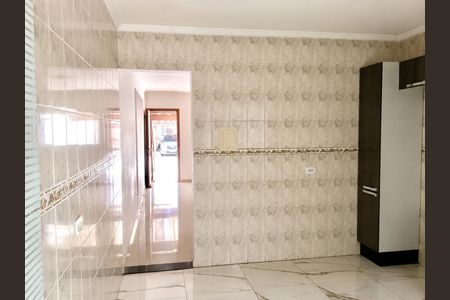 Cozinha de casa à venda com 2 quartos, 78m² em Vila Paulistania, São Paulo