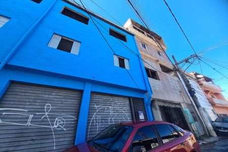 Casa para alugar com 44m², 2 quartos e 1 vaga Casa para alugar com 44m², 2 quartos e 1 vagaFachada