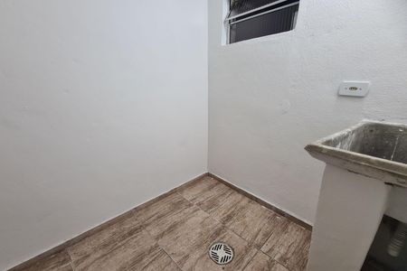 Casa para alugar com 44m², 2 quartos e 1 vaga Casa para alugar com 44m², 2 quartos e 1 vagaÁrea de Serviço