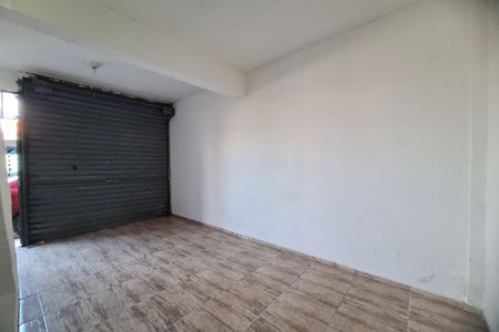 Casa para alugar com 44m², 2 quartos e 1 vaga Casa para alugar com 44m², 2 quartos e 1 vagaGaragem