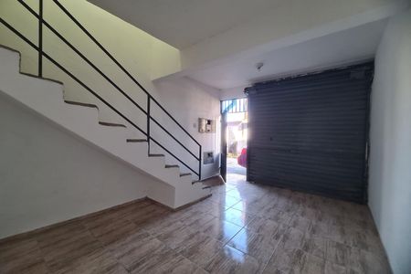 Casa para alugar com 44m², 2 quartos e 1 vaga Casa para alugar com 44m², 2 quartos e 1 vagaGaragem
