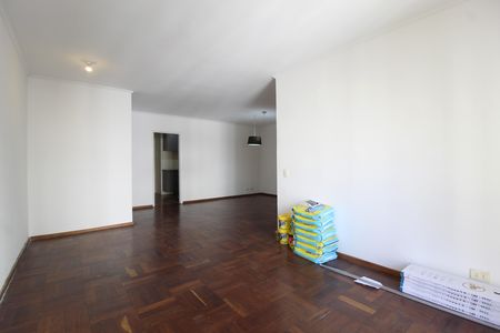 Apartamento para alugar com 126m², 3 quartos e 2 vagasSala