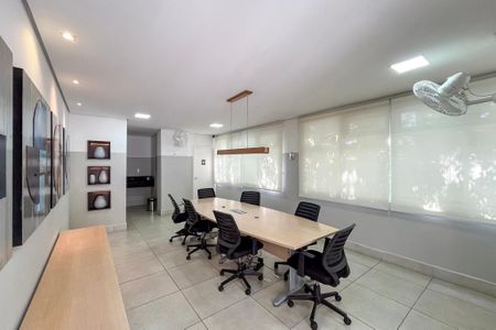 Apartamento para alugar com 132m², 3 quartos e 2 vagas Apartamento para alugar com 132m², 3 quartos e 2 vagasCoworking