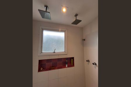 Apartamento para alugar com 132m², 3 quartos e 2 vagas Apartamento para alugar com 132m², 3 quartos e 2 vagasBanheiro da Suíte 1