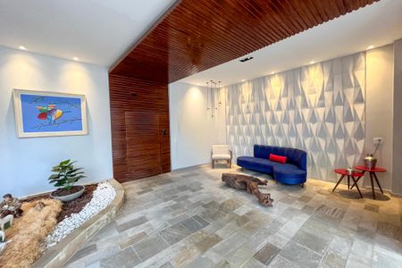 Apartamento para alugar com 132m², 3 quartos e 2 vagas Apartamento para alugar com 132m², 3 quartos e 2 vagasHall social