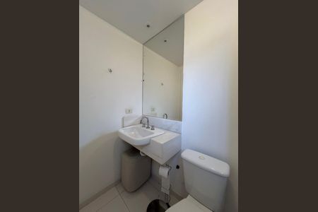 Apartamento para alugar com 132m², 3 quartos e 2 vagas Apartamento para alugar com 132m², 3 quartos e 2 vagasBanheiro da Suíte 2