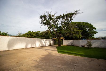 Casa para alugar com 1000m², 3 quartos e 5 vagas Casa para alugar com 1000m², 3 quartos e 5 vagasÁrea externa