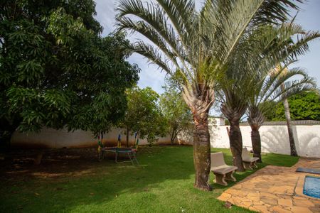 Casa para alugar com 1000m², 3 quartos e 5 vagas Casa para alugar com 1000m², 3 quartos e 5 vagasÁrea externa