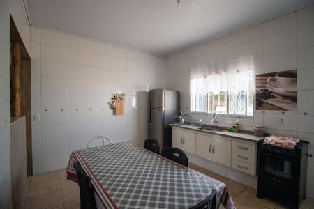 Casa para alugar com 1000m², 3 quartos e 5 vagas Casa para alugar com 1000m², 3 quartos e 5 vagasCozinha