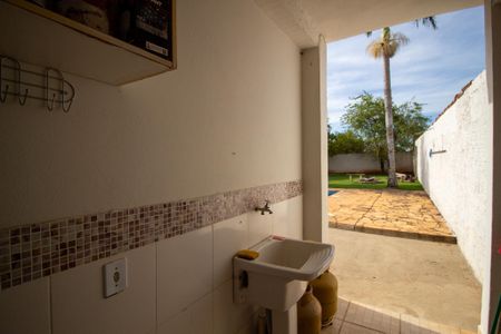 Casa para alugar com 1000m², 3 quartos e 5 vagas Casa para alugar com 1000m², 3 quartos e 5 vagasÁrea de Serviço