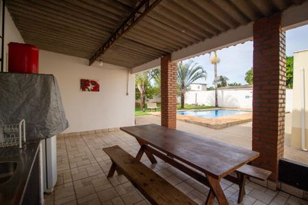 Casa para alugar com 1000m², 3 quartos e 5 vagas Casa para alugar com 1000m², 3 quartos e 5 vagasÁrea externa