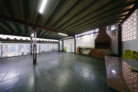 Apartamento para alugar com 45m², 2 quartos e 1 vaga Apartamento para alugar com 45m², 2 quartos e 1 vagaÁrea comum - Churrasqueira