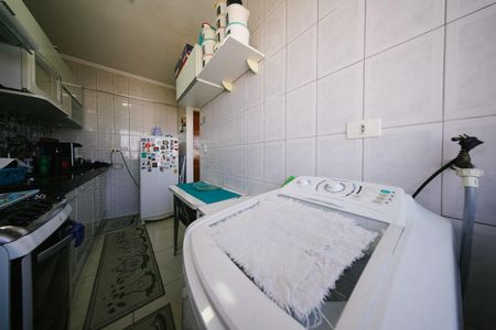 Apartamento para alugar com 45m², 2 quartos e 1 vaga Apartamento para alugar com 45m², 2 quartos e 1 vagaCozinha e Área de Serviço