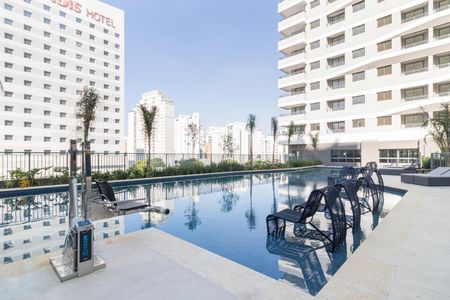 Área comum - Piscina de apartamento para alugar com 1 quarto, 26m² em Vila Nova Conceição, São Paulo