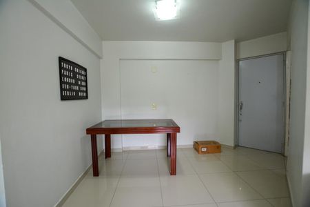 Apartamento à venda com 65m², 3 quartos e 1 vagaSala
