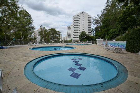 Apartamento à venda com 65m², 3 quartos e 1 vagaPiscina
