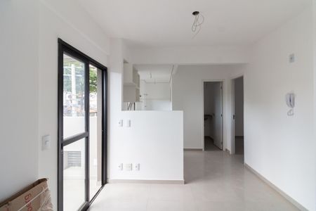 Sala - Cozinha de apartamento para alugar com 1 quarto, 34m² em Jardim Trussardi, São Paulo