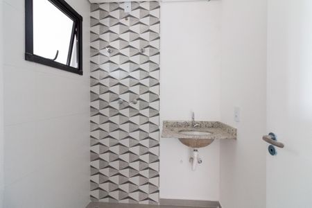 Banheiro de apartamento para alugar com 1 quarto, 34m² em Jardim Trussardi, São Paulo