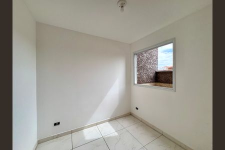 Quarto 2 de apartamento para alugar com 2 quartos, 60m² em Jardim Mangalot, São Paulo