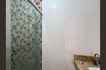 Apartamento para alugar com 60m², 2 quartos e sem vagaBanheiro
