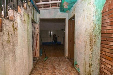 Quintal coberto - piso inferior de casa à venda com 4 quartos, 600m² em Jardim Panorama (zona Leste), São Paulo