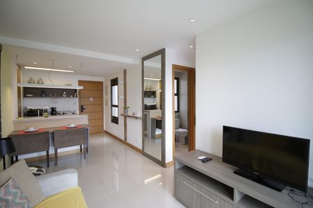 Sala de apartamento para alugar com 1 quarto, 36m² em Jacarepaguá, Rio de Janeiro