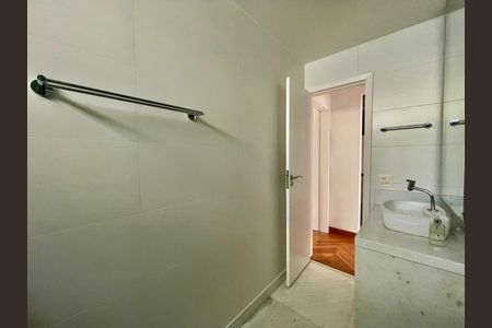 Apartamento para alugar com 160m², 3 quartos e 2 vagas