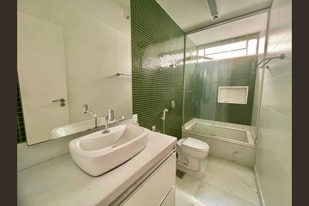 Apartamento para alugar com 160m², 3 quartos e 2 vagas