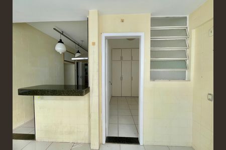 Apartamento para alugar com 160m², 3 quartos e 2 vagas