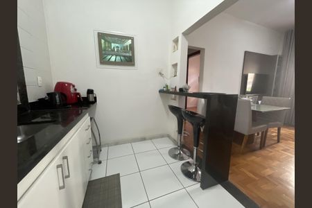 Apartamento à venda com 68m², 2 quartos e 1 vagaCozinha