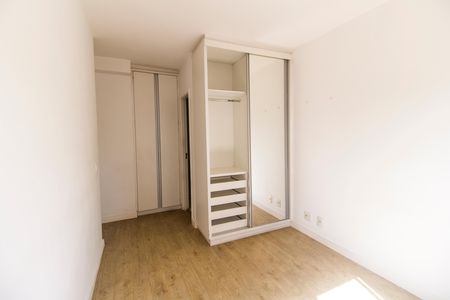 Apartamento à venda com 57m², 2 quartos e 1 vaga Apartamento à venda com 57m², 2 quartos e 1 vagaSuíte