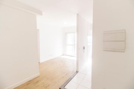 Apartamento à venda com 57m², 2 quartos e 1 vaga Apartamento à venda com 57m², 2 quartos e 1 vagaSala