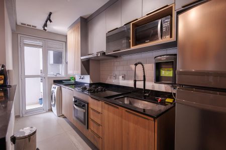 Apartamento para alugar com 69m², 2 quartos e 1 vaga Apartamento para alugar com 69m², 2 quartos e 1 vagaCozinha e Área de Serviço