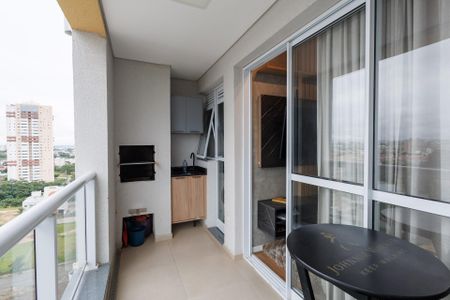 Apartamento para alugar com 69m², 2 quartos e 1 vaga Apartamento para alugar com 69m², 2 quartos e 1 vagaVaranda