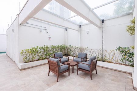Apartamento para alugar com 69m², 2 quartos e 1 vaga Apartamento para alugar com 69m², 2 quartos e 1 vagaÁrea comum - Hall social externa