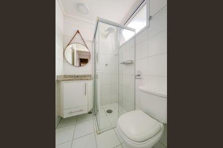 Apartamento à venda com 74m², 2 quartos e 1 vaga Apartamento à venda com 74m², 2 quartos e 1 vagaBanheiro da Suíte