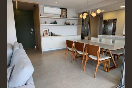 Apartamento à venda com 155m², 4 quartos e 3 vagas Apartamento à venda com 155m², 4 quartos e 3 vagasSala de Jantar