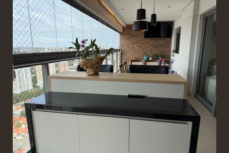 Apartamento à venda com 155m², 4 quartos e 3 vagas Apartamento à venda com 155m², 4 quartos e 3 vagasVaranda